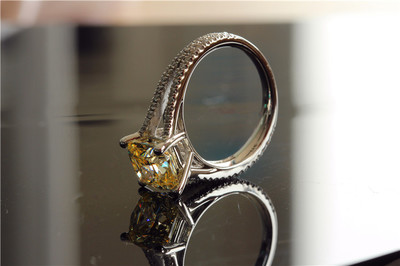 黃金首飾加工與珠寶品牌代工 廣州正東珠寶的微鑲工藝與創新